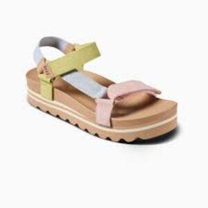 Reef Cushion Rem Hi Strappy Sandal 8